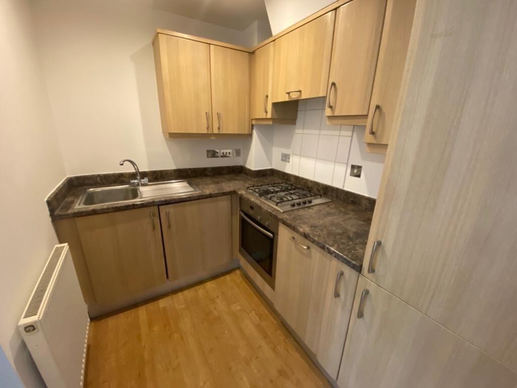 8 Henley Court KITCHEN