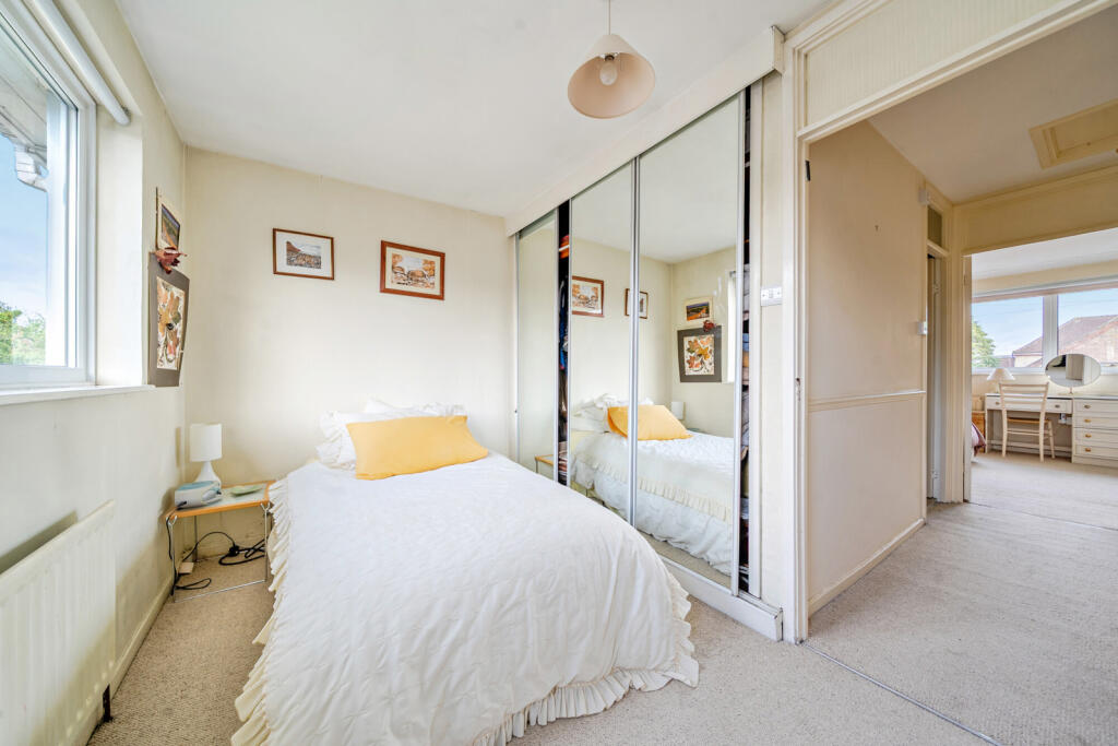 1344283-7-68adf51...