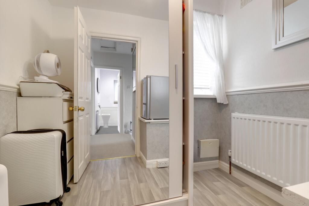 13- Rob Hammond EweMove Pontefract