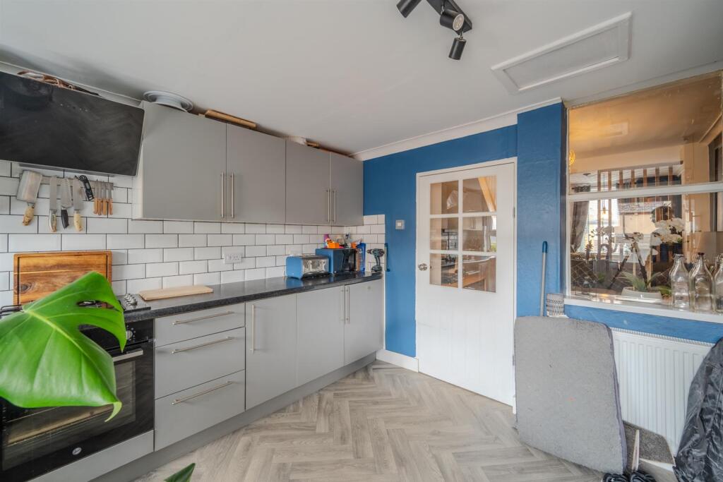 21 Gwent Street-14.jpg