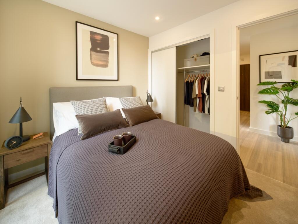 2 Bed - Image 11
