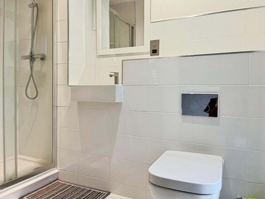 abf16be4-ENSUITE.jpg