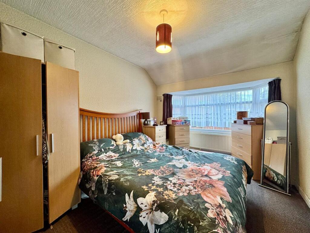 Bedroom 2 (1).jpg