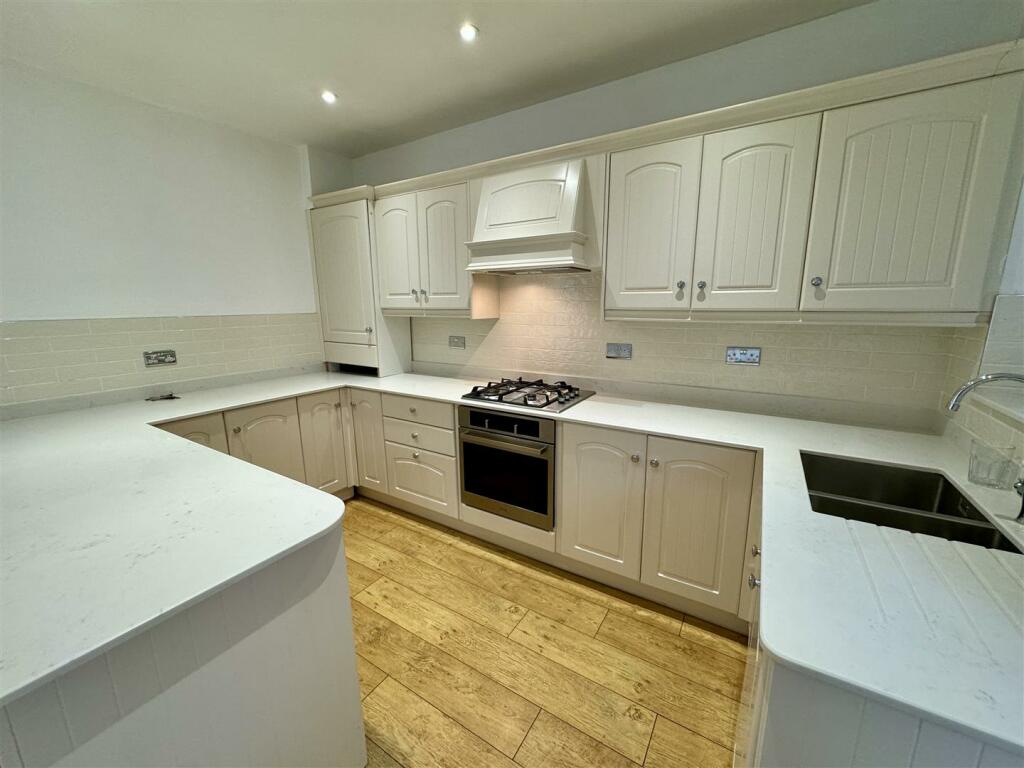 Kitchen diner