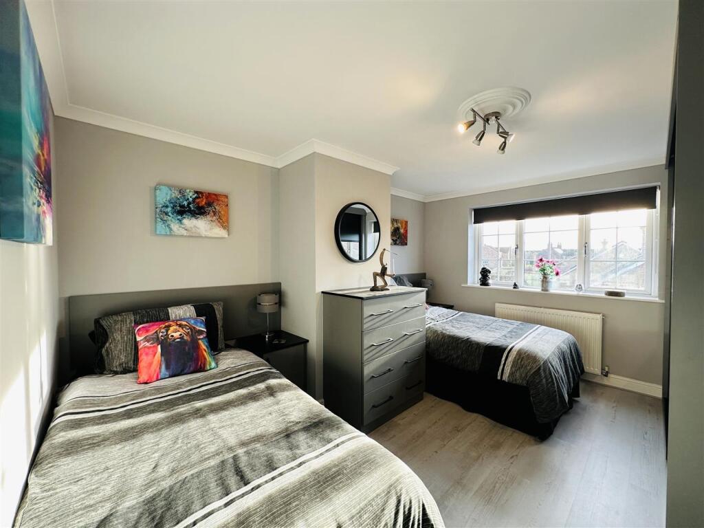 Bedroom2.1.jpg