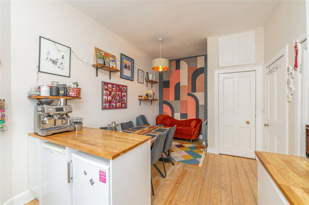 Kitchen Alt