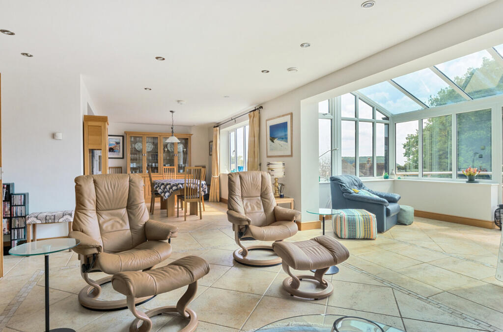 44-681bae1cbe0c9-...