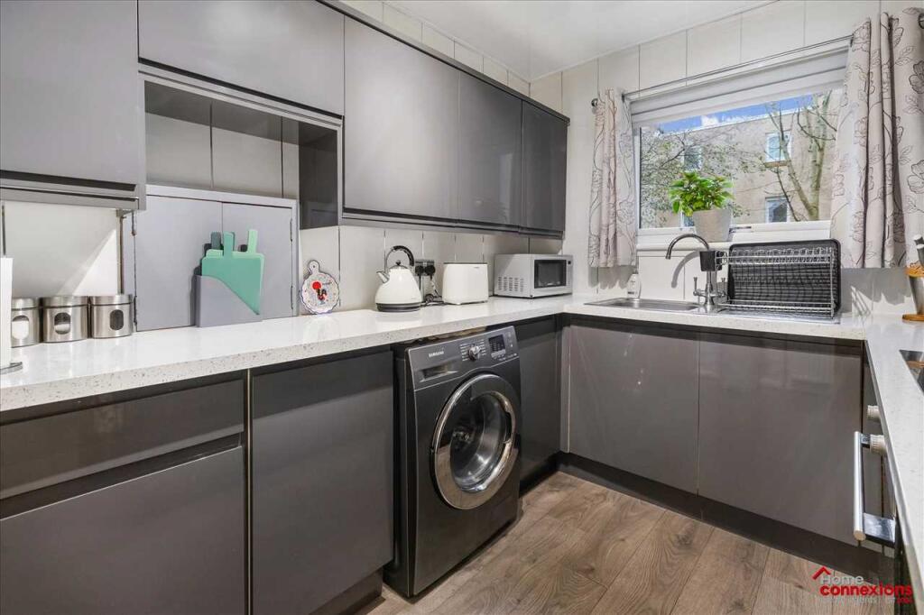Kitchen (2)