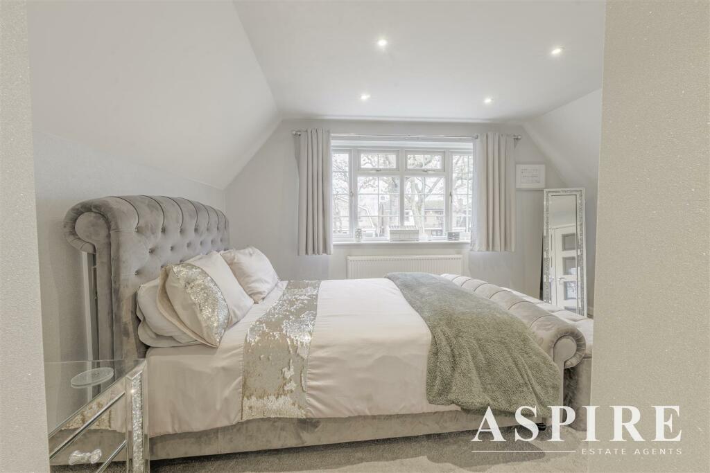 80 GREEN LANE - 04-12-24-19.jpg