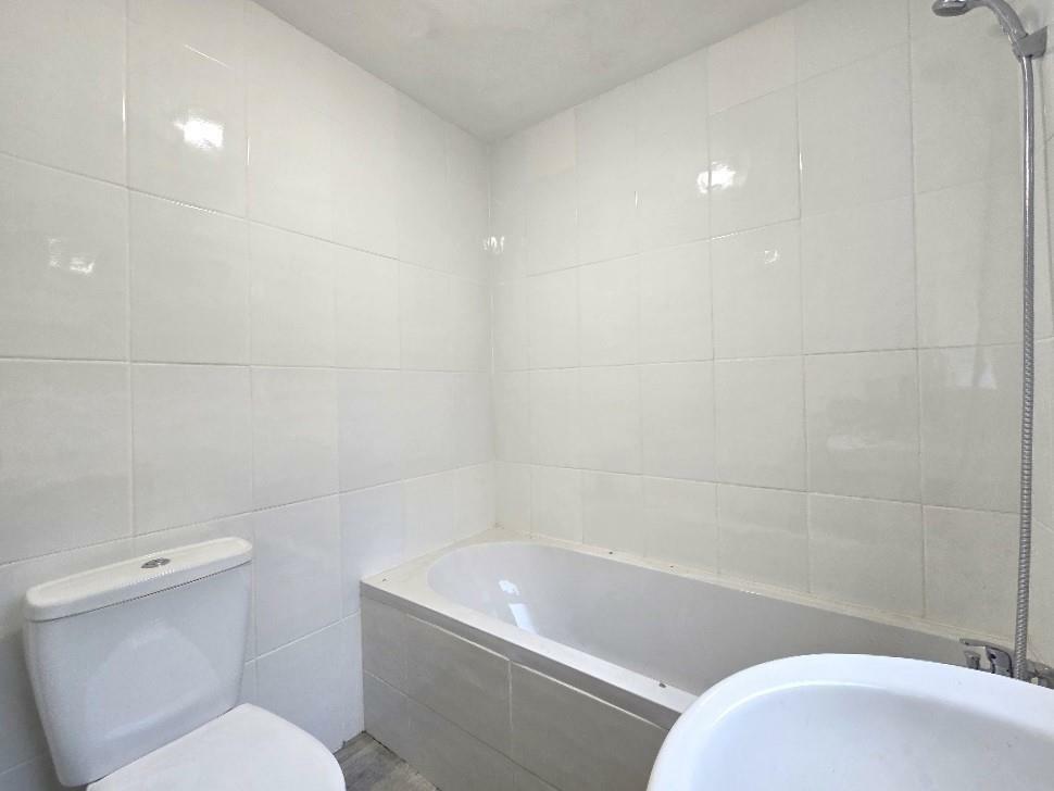 Ground Floor Bathroom .jpg