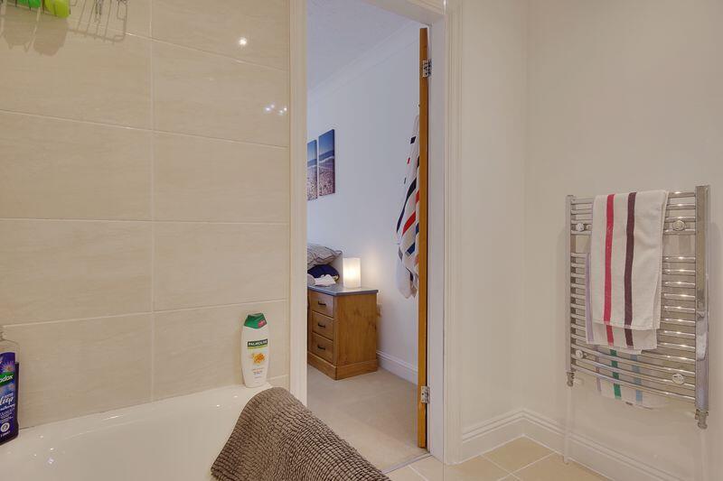 Bedroom One (En-Suite)