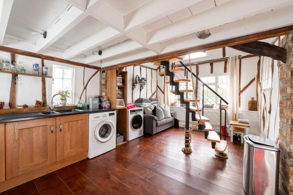 Second Kitchen
