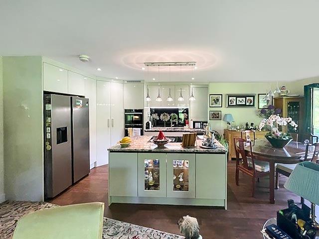 Kitchen Diner.jpg