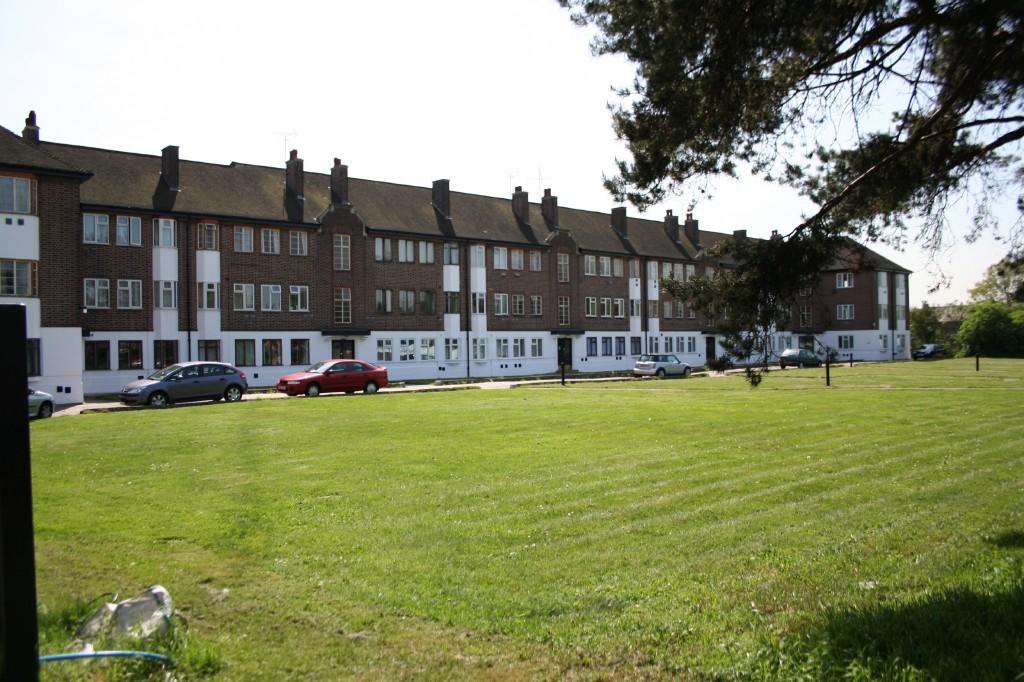 COMMUNAL GARDENS