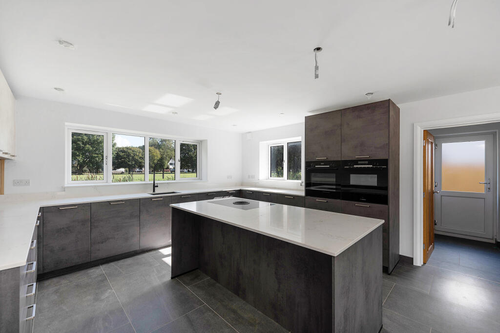 Kitchen/Dining