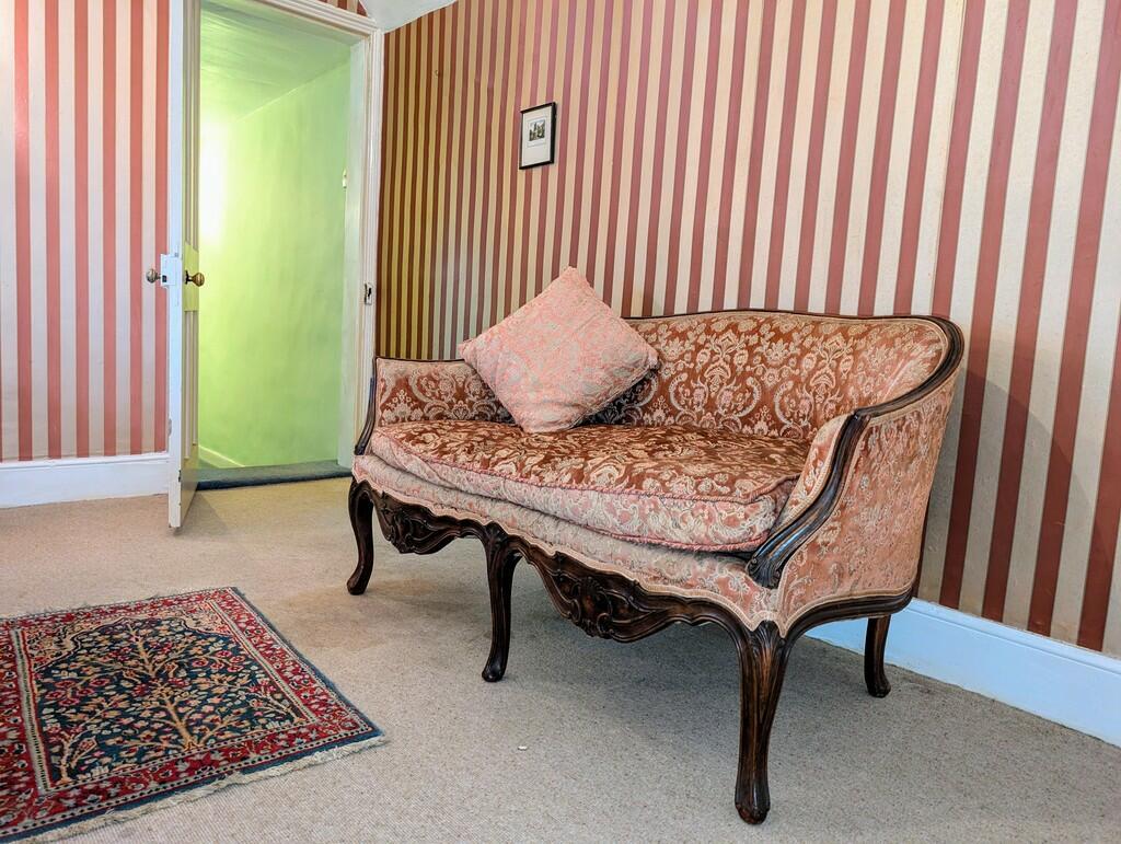 Bedroom 4 seating...