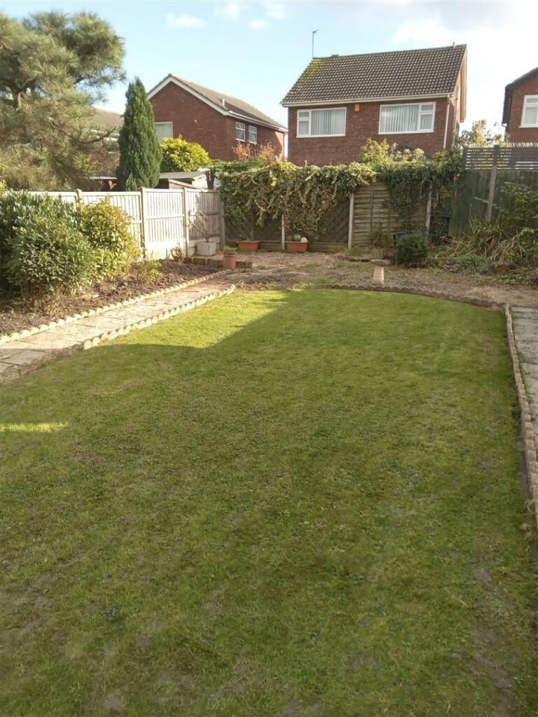 GARDEN1.jpg
