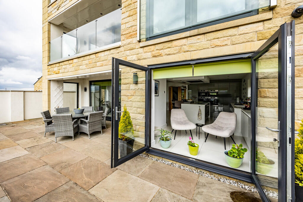 205FLDews-280525-...