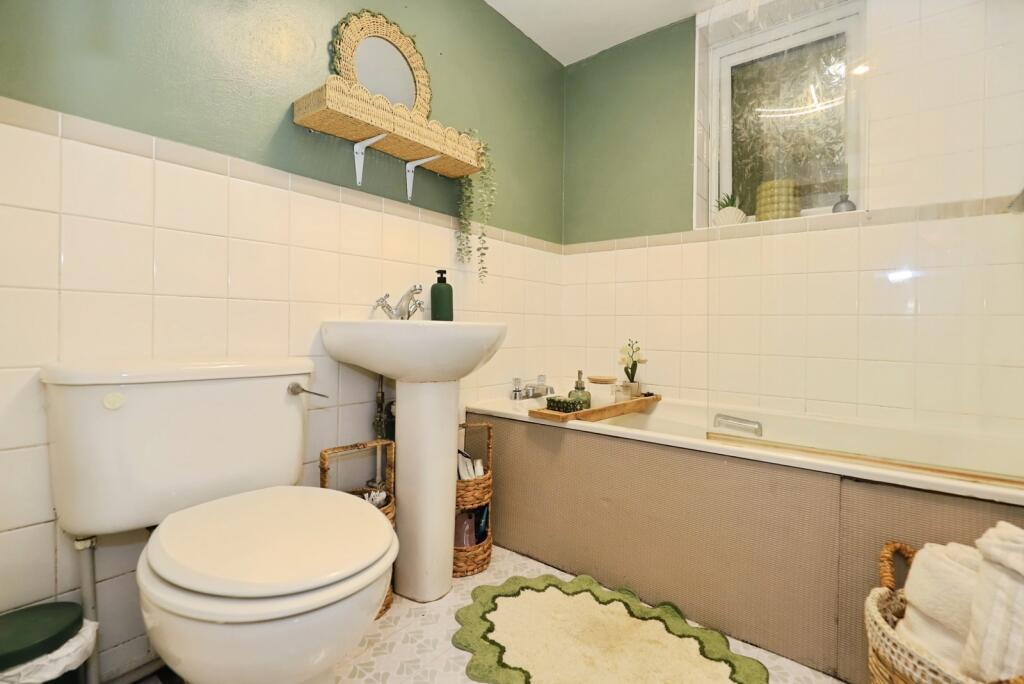 Bathroom W/C