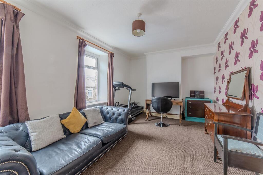 37 Wainfelin Road-1.jpg