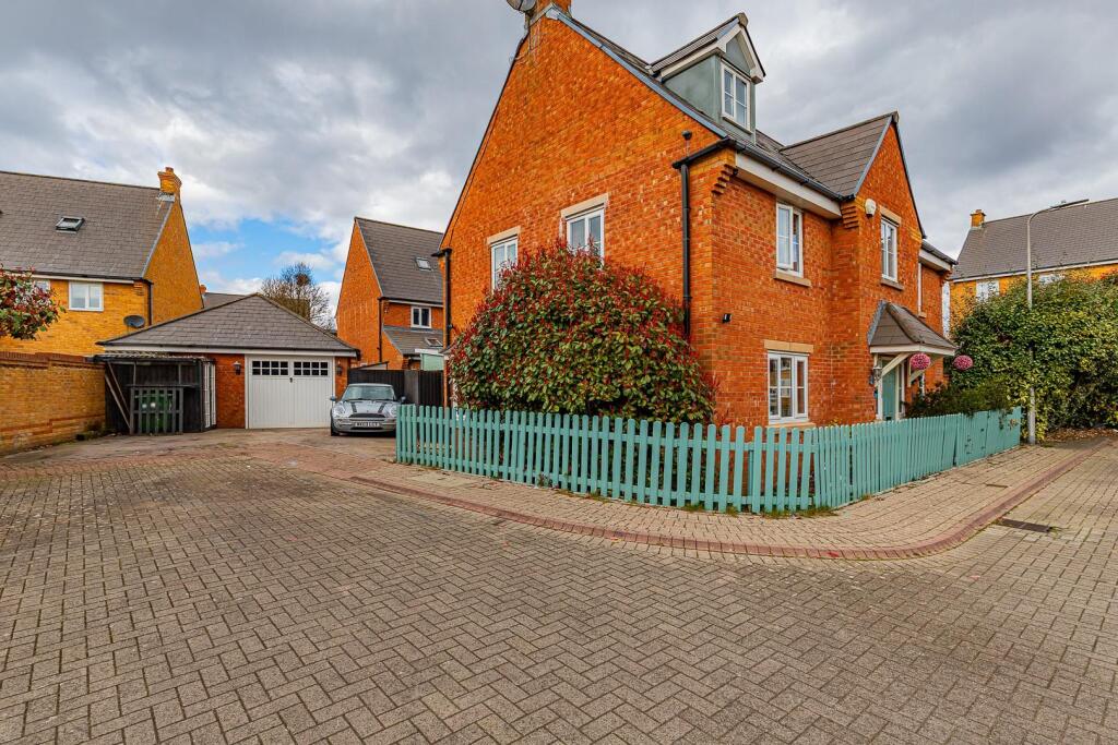 Clos Yr Erw 10-2.jpg