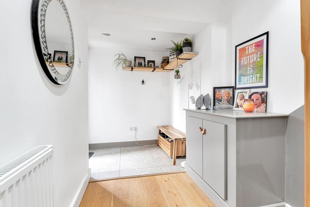 Hall / Porch