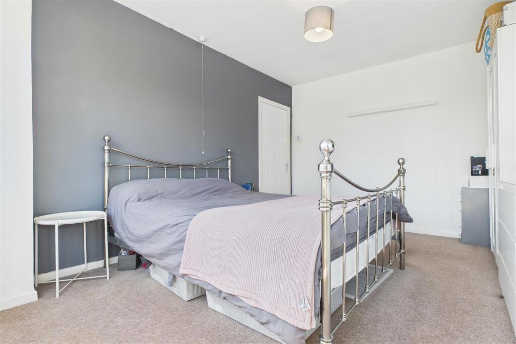 CAM04960G0-PR0009-STILL010 (Large).jpg