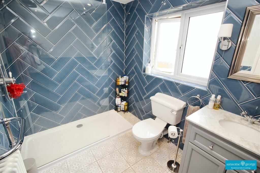 En Suite Shower Room