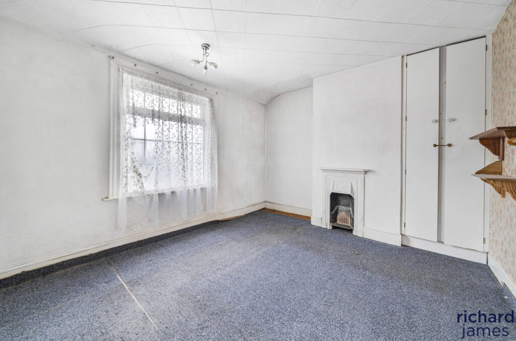 d20ec2d5-d352-4e9...