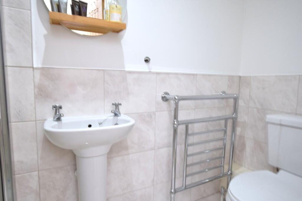 Ensuite two
