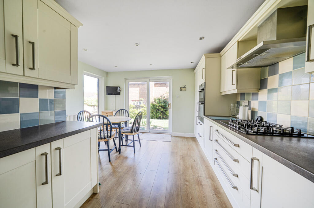 1350195-17-68c042...