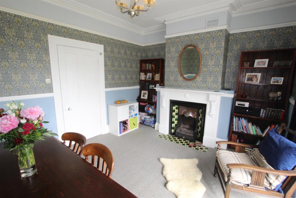 living room 1.JPG