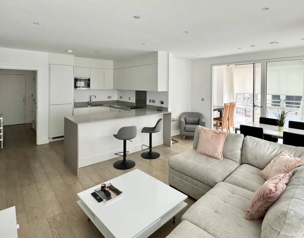 Royal Captain Court, 26 Arniston Way, London, E14