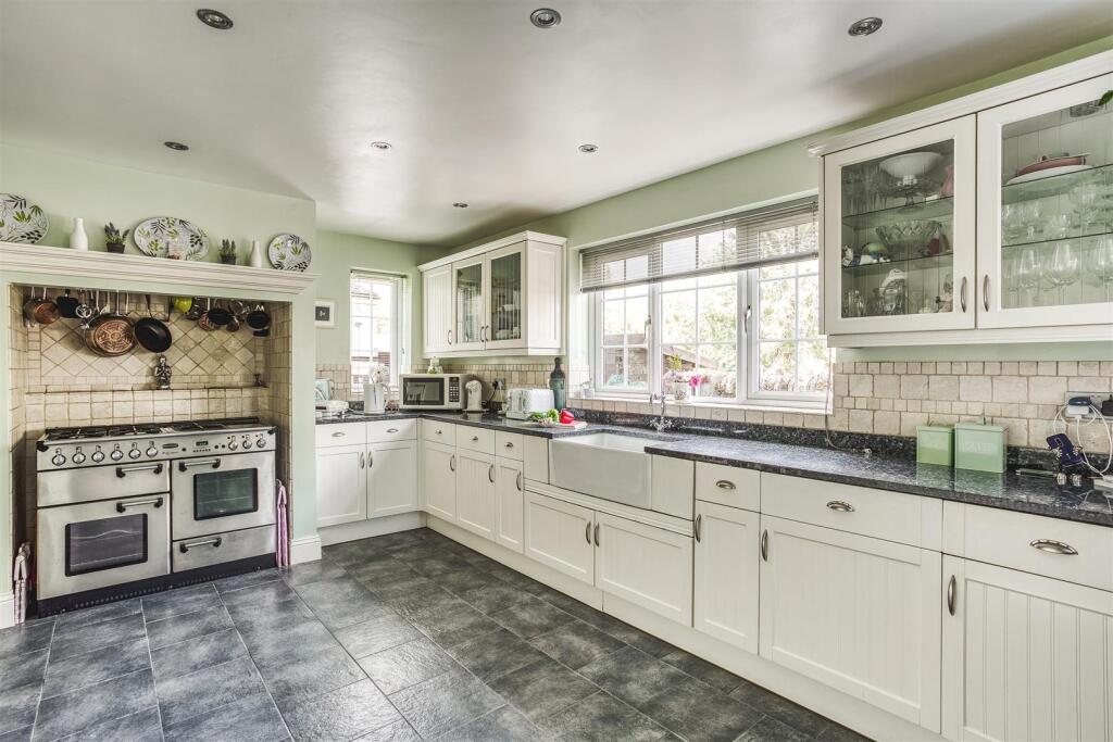Fitted Breakfast Kitchen