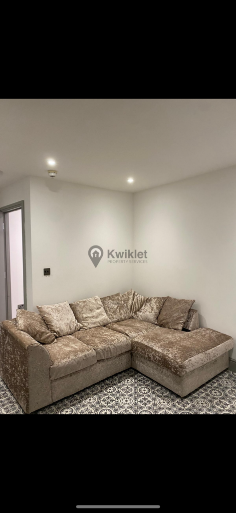 eZy Watermark_20-05-2024_02-24-20-9090PM