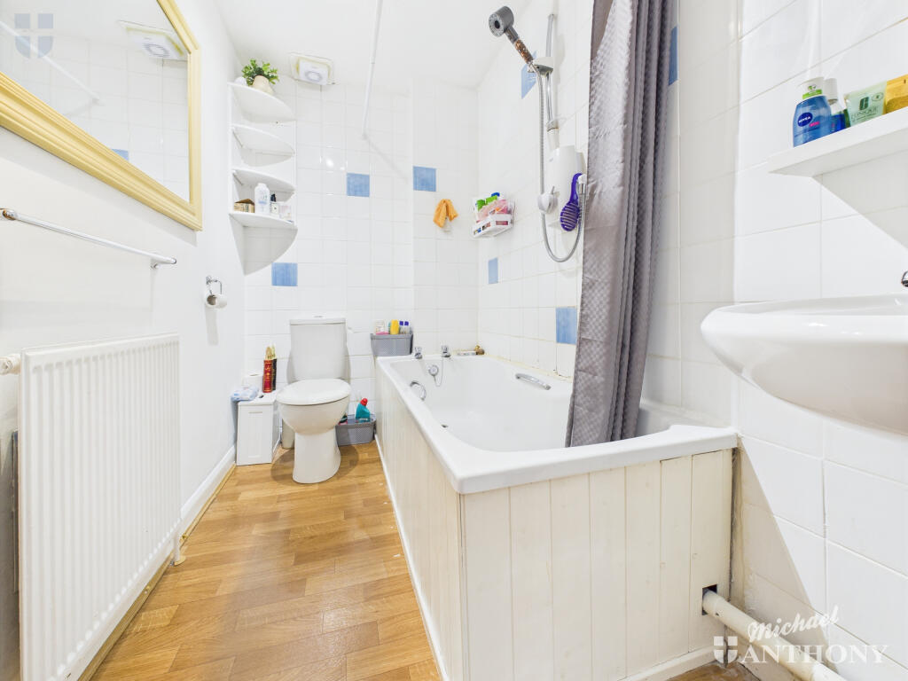 CAM03852G0-PR0382-STILL002