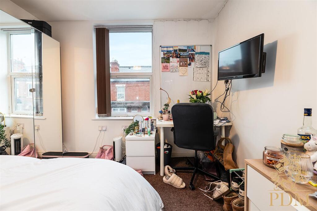 31 Midland Avenue (11 of 21).jpg