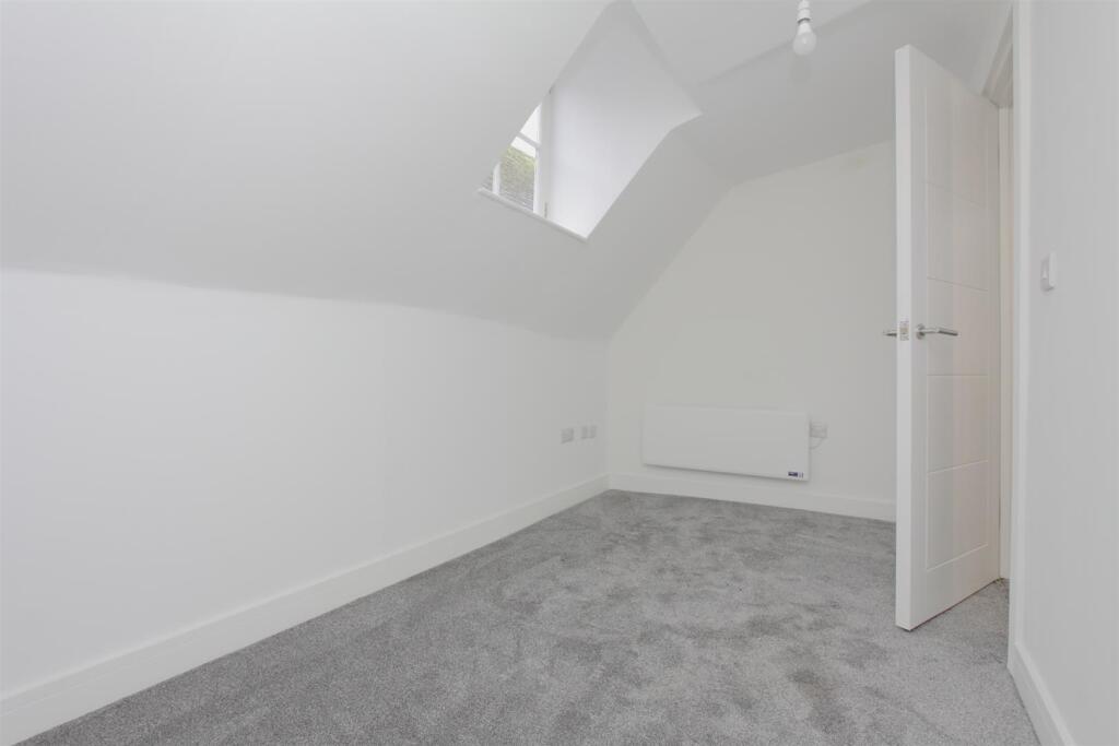 Flat 3, 2 Minster Street (13).JPG