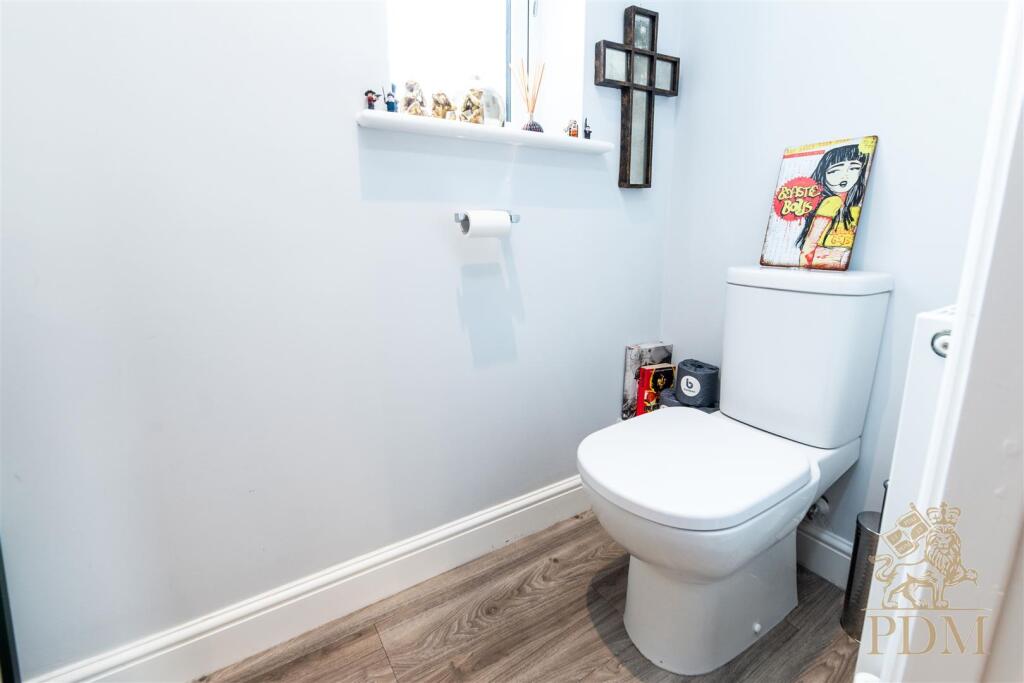 6 Byron Close Colwick Nottingham NG2 4BL
