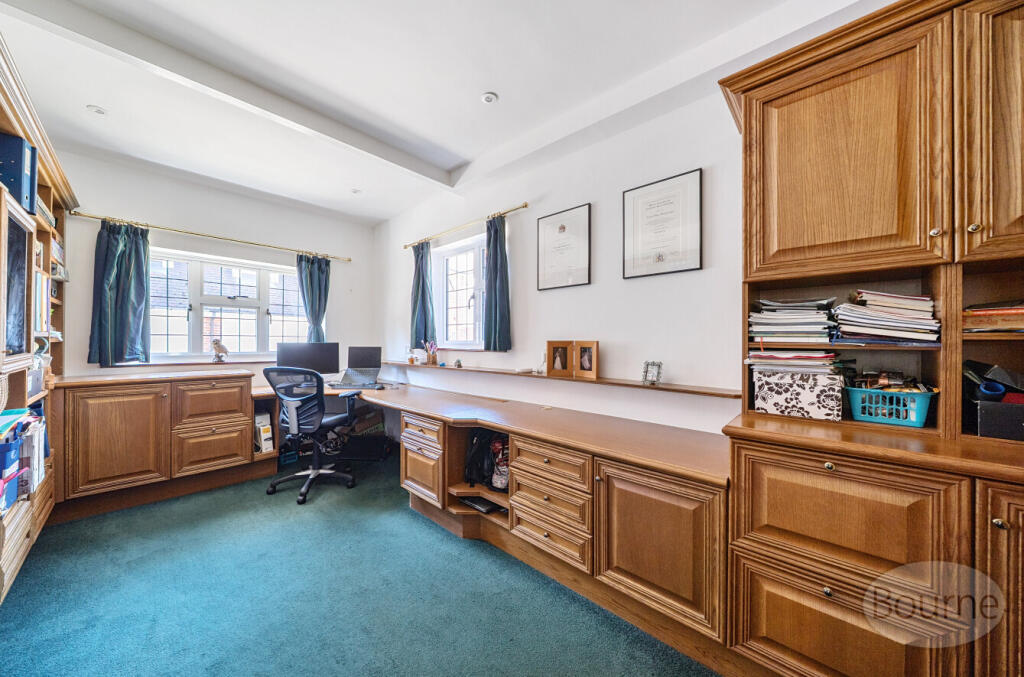 41a468aa-54d3-477...