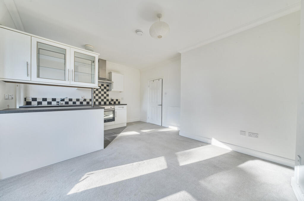 1317468-6-6865746...