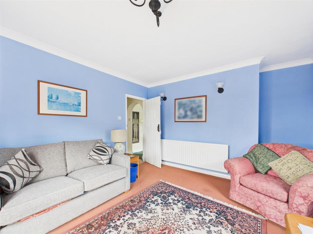 Sitting Room/Bedroom 3