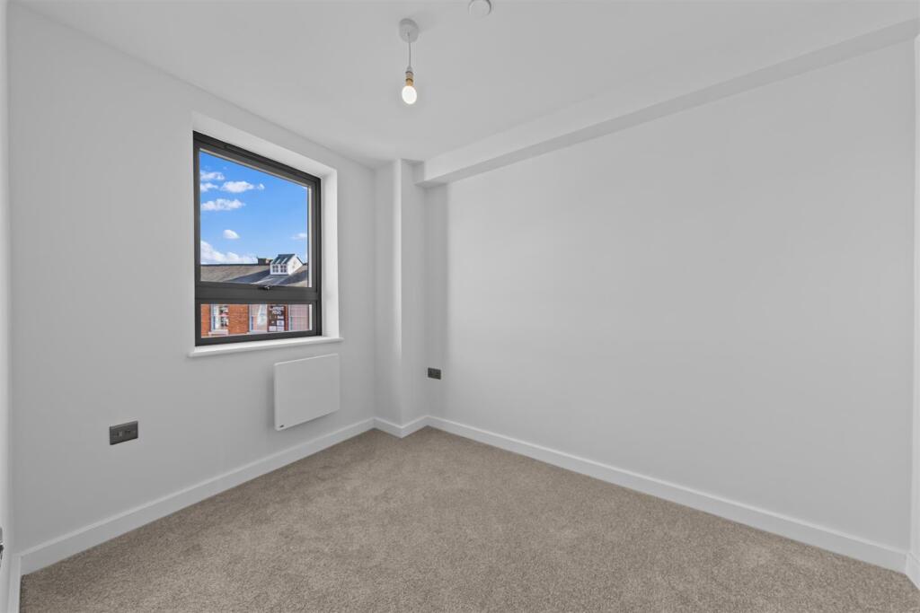 DerngatePlace-Plot43-18.jpg
