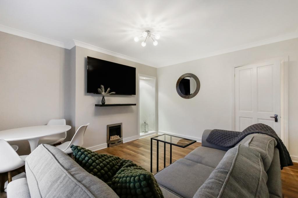 Living Room/ Dining Area