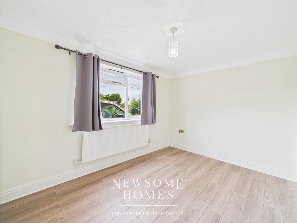 Sitting/ Dining Room
