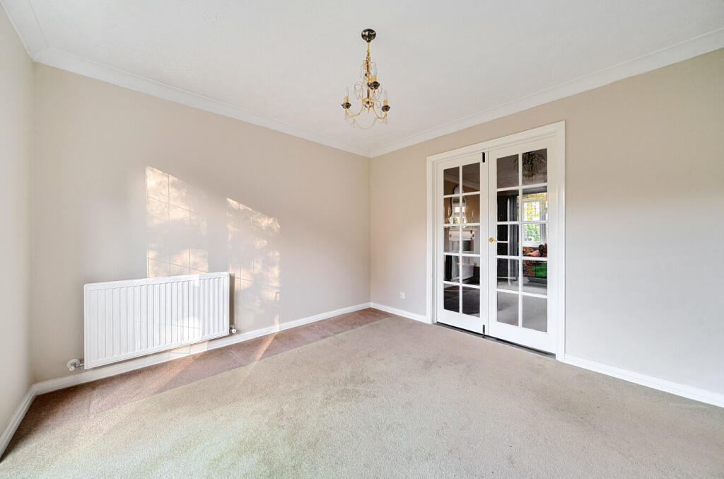 1371401-10-68f8a1...