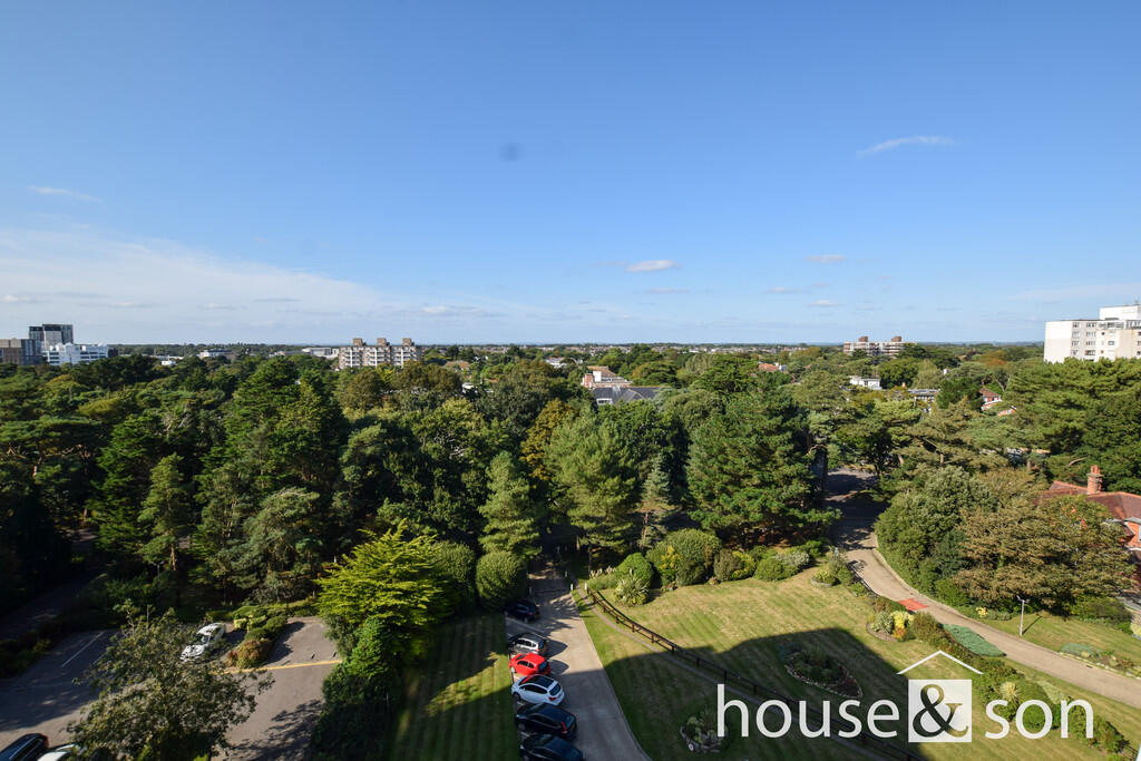 View to Manor Roa...