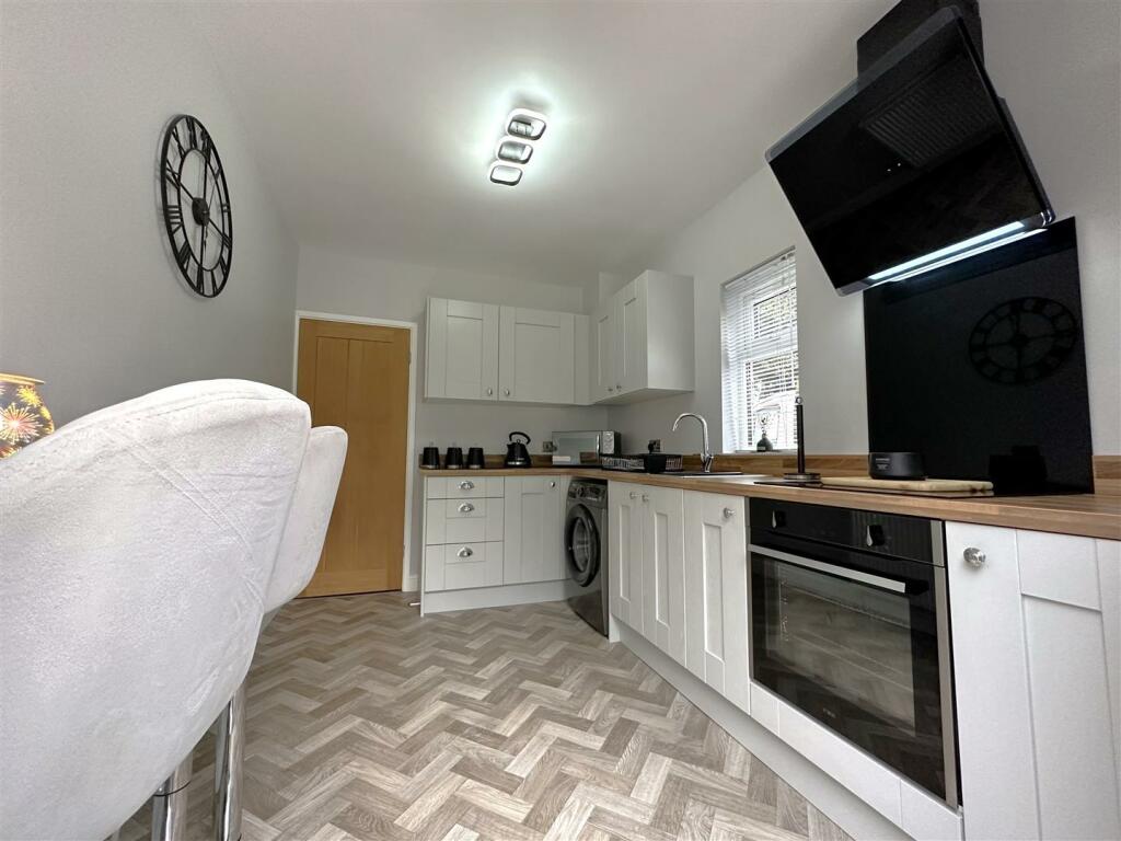 Contemporary Kitchen 193