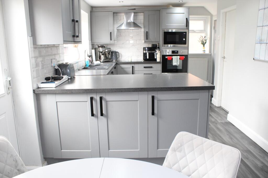 Fitted  Dining Kitchen