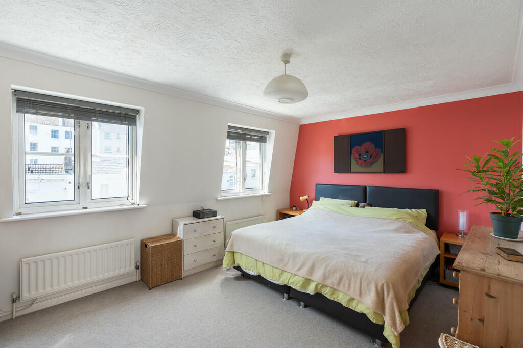 35 North Gardens-...